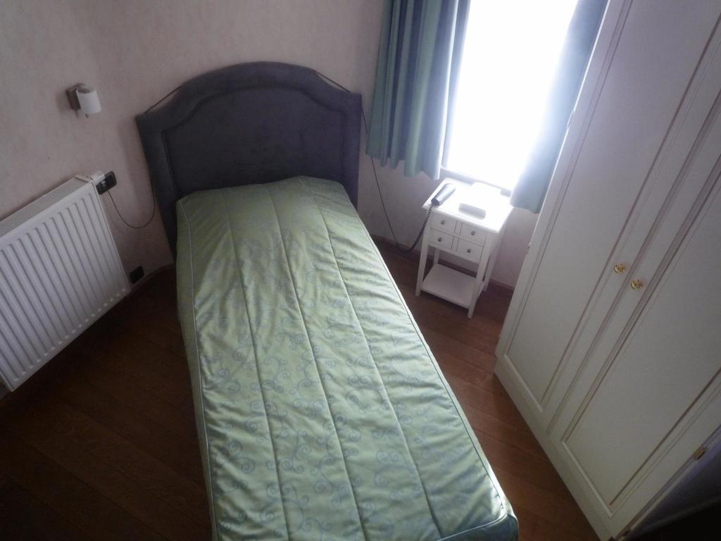 Le Chateau De Rendeux Szoba fotó